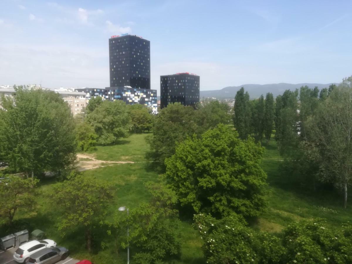 Meridian Apartment , 300M To Bus Terminal, Fast Wifi & Airport Transf Zagreb Exterior foto